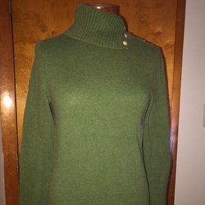 Olive green Gap turtleneck sweater